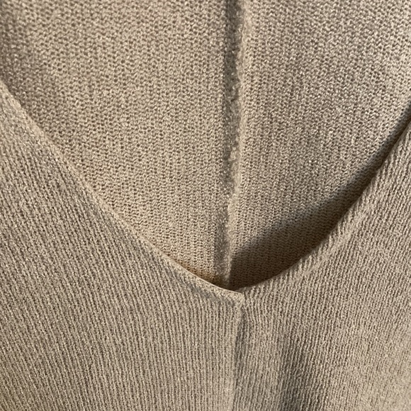 H&M Size M, Oatmeal color, scooped back knit top - Picture 4 of 9